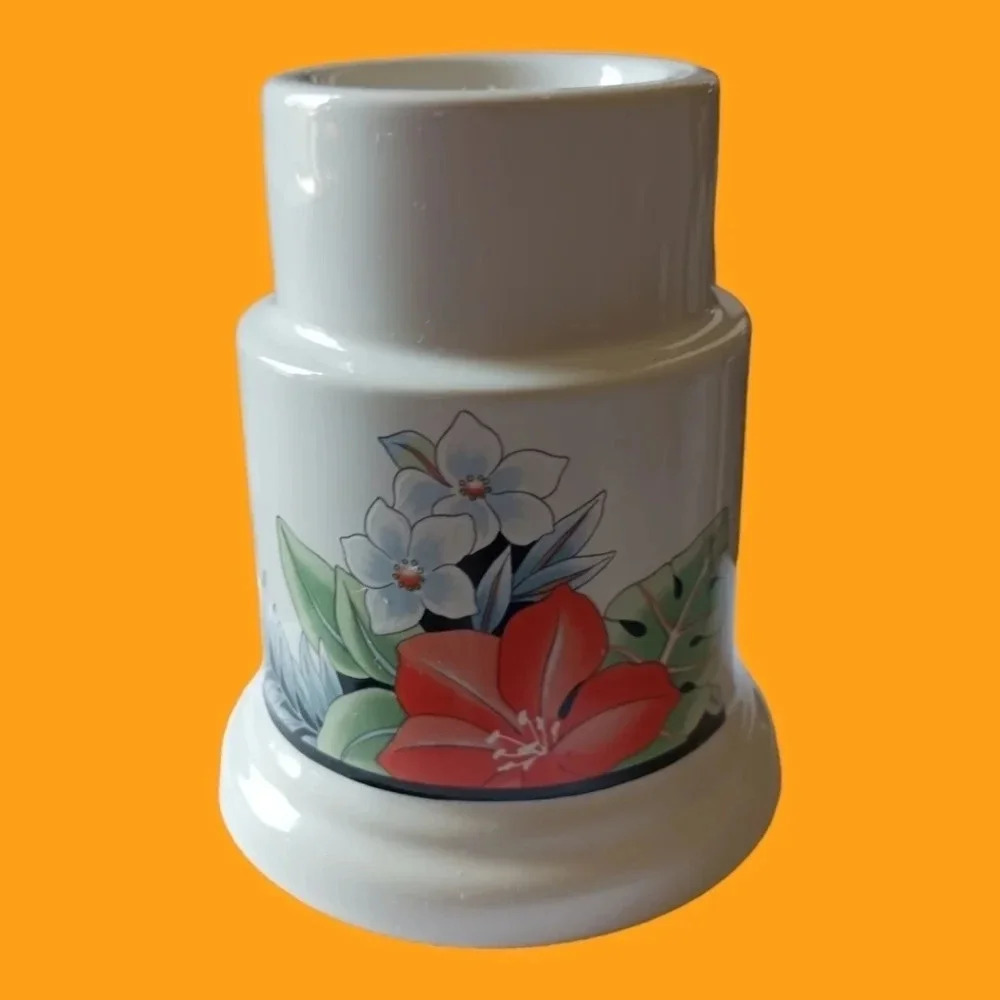 Tealight candle holder floral design